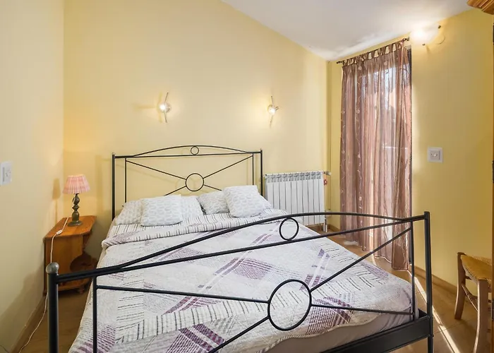 Appartement Lovely In With Wifi